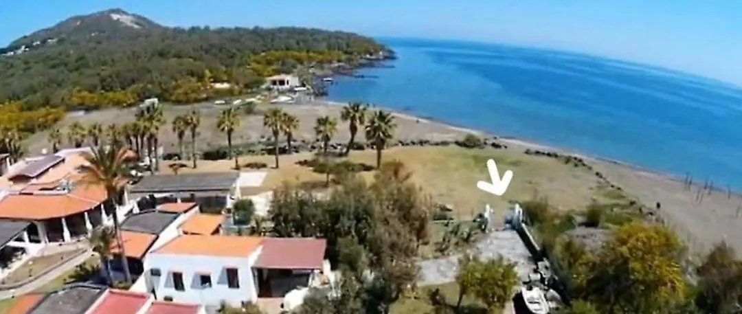Villetta Eoliana Con Piscina Gratuita Dall'11 Luglio Al 31 Agosto Vulcano  Casa vacanze Vulcano (Isola)